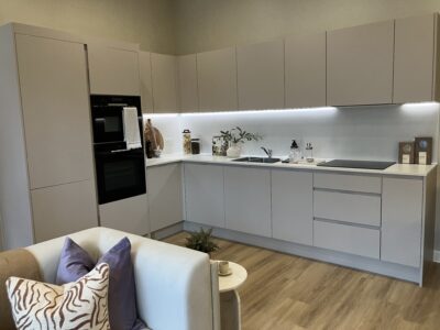 Group 0 A Cashmere Maidenhead