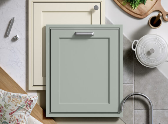 25 OMEGA BESPOKE S03 POWDER PARCHMENT MOODBOARD F01