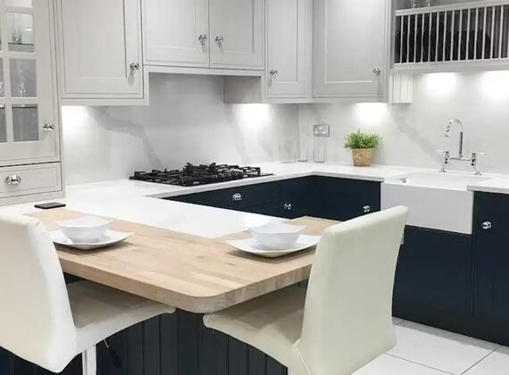 Breakfast bar u shaped kitchen jpg