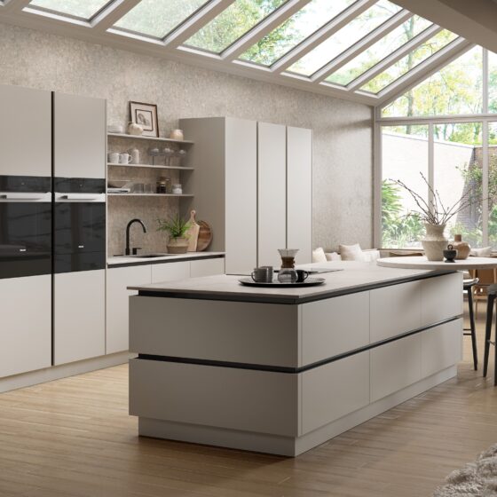 Setosa Painted Pebble