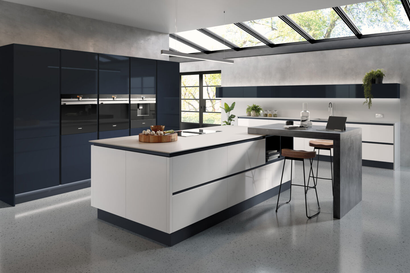 Oblique Gloss White Indigo Blue