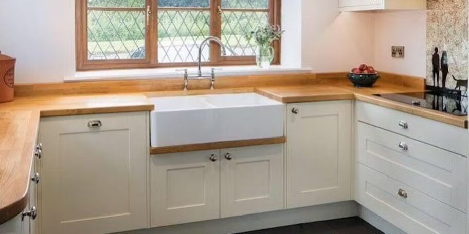 Small kitchens u shaped kitchen jpg