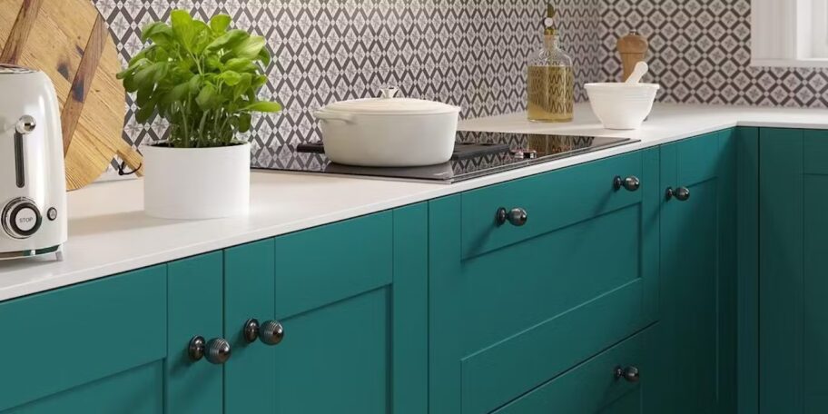 Kitchen colour ideas contrasting jpg