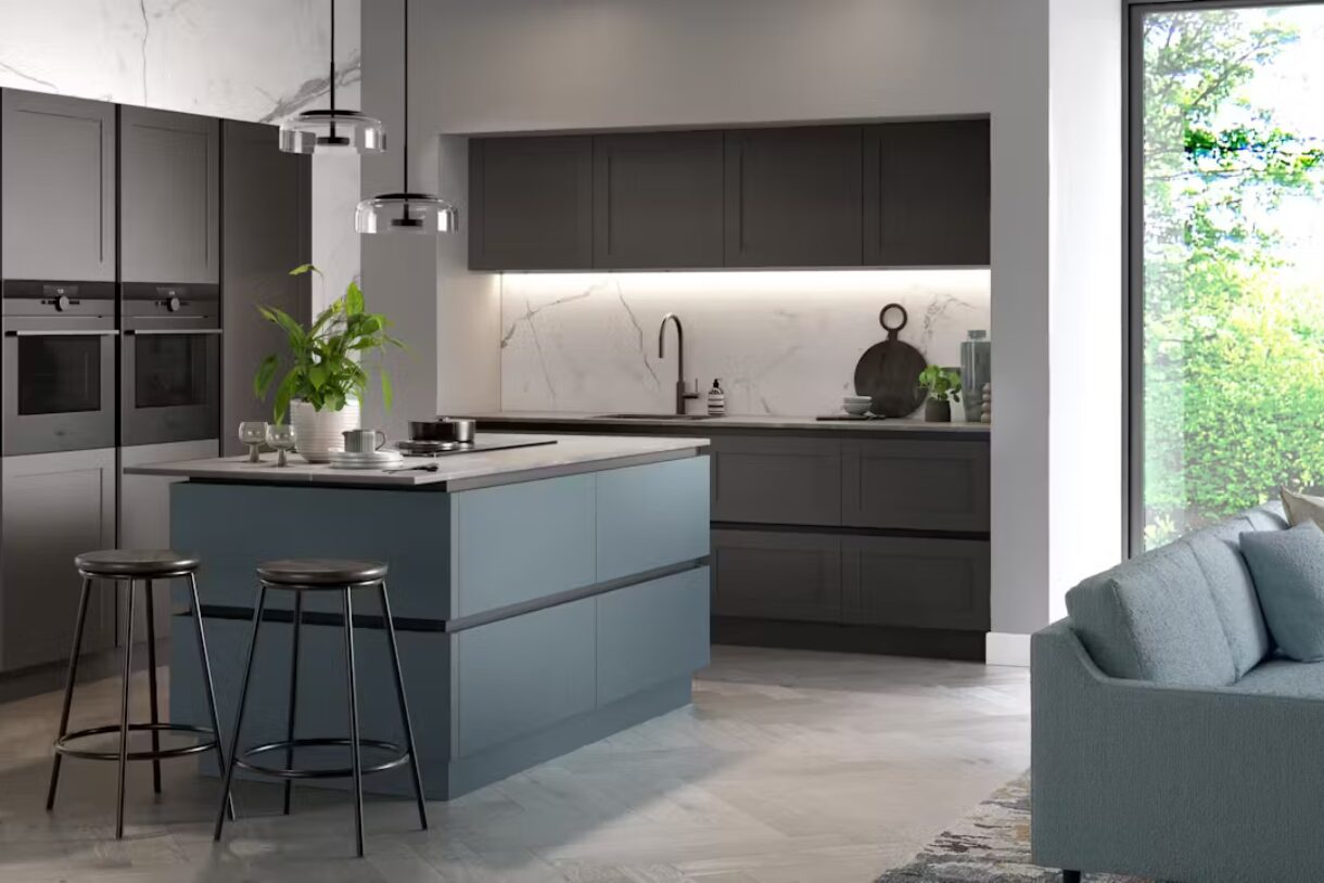 Novus Signature Painted Graphite with Setosa Painted Spitfire Blue 2023 05 25 132732 otiz jpg