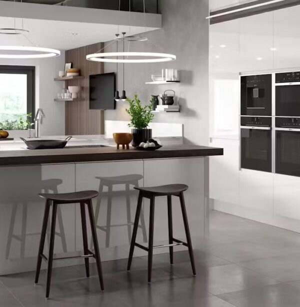 Integral Gloss White 2022 10 12 084502 unwl jpg 2