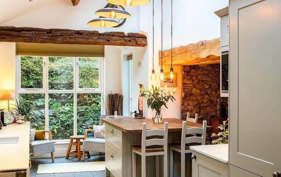 Small kitchens small island jpg