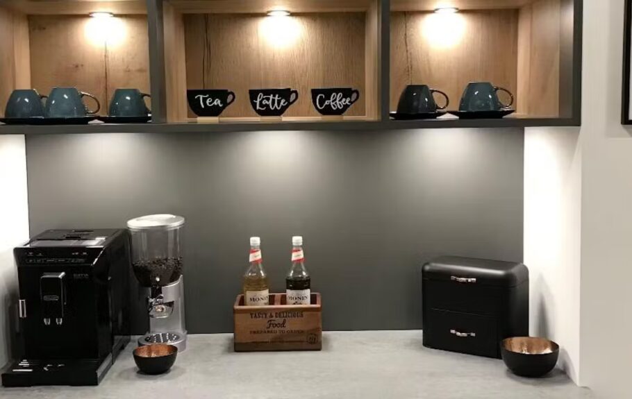 Black gloss kitchen ideas wooden accents jpg