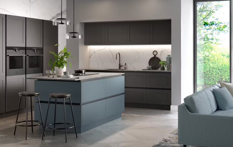 Novus Signature Painted Graphite with Setosa Painted Spitfire Blue 2023 05 25 132732 otiz jpg